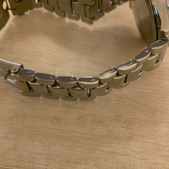 New Authentic Coach Watch - Picture 5 of 7